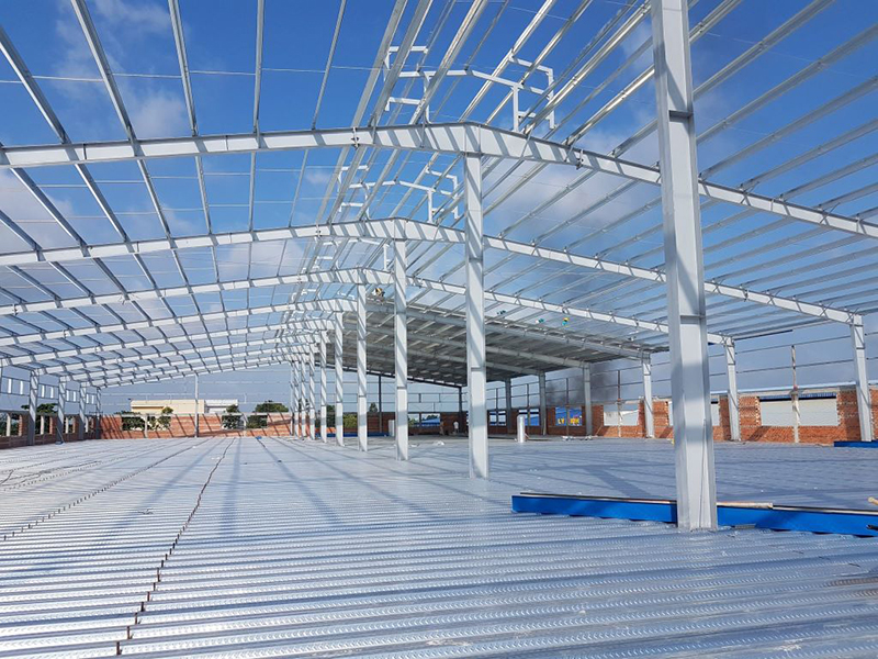 Biến Hóa Ý Tưởng Thành Hình Khối: Giai Đoạn Gia Công Thép